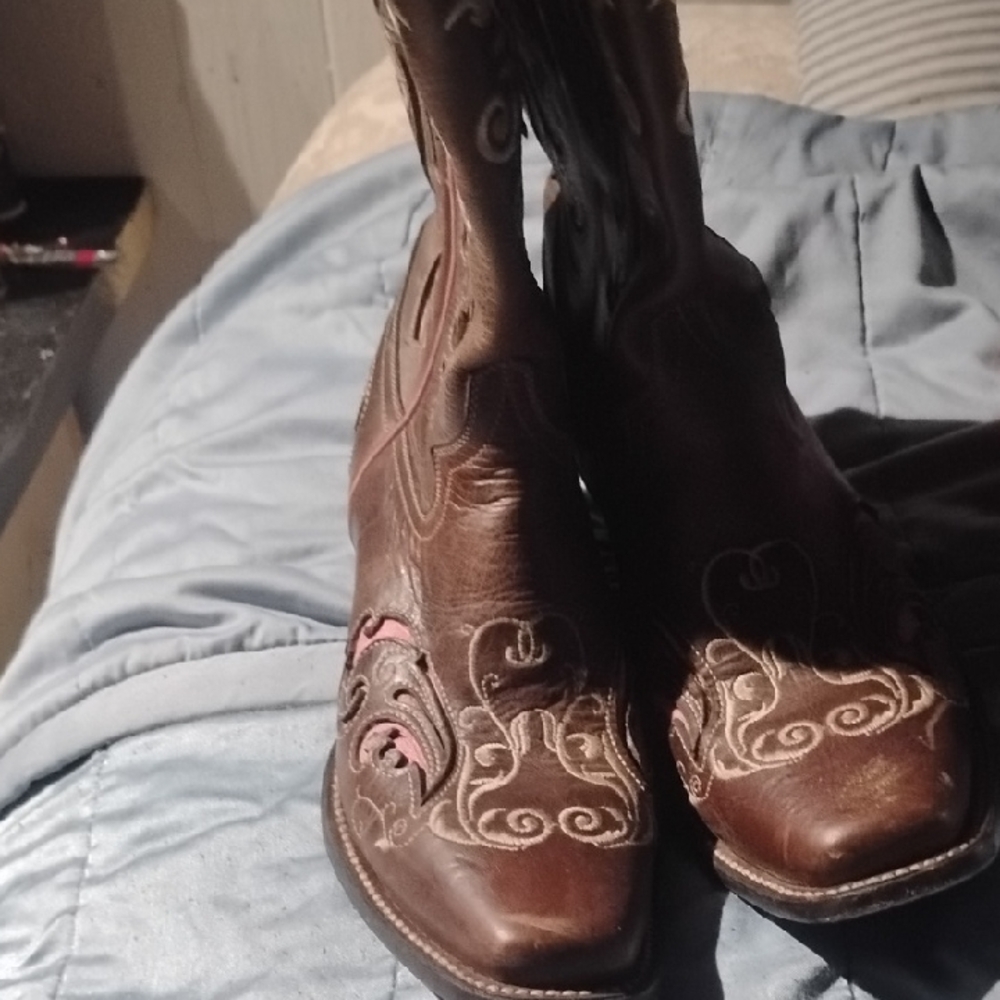 Ferrini Brown Embroidered Heeled Boots